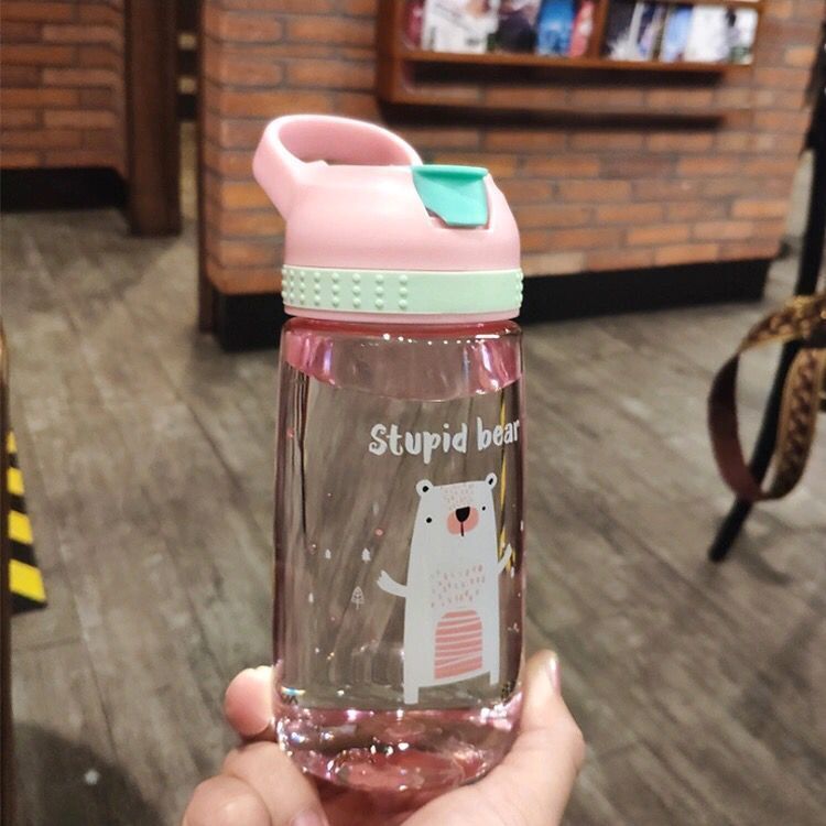 Gourde Bébé Portable – Design Cartoon et Anti-Fuite (450 ml)